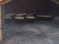 Zdjęcie przedstawia piec, w którym pieką się chleby